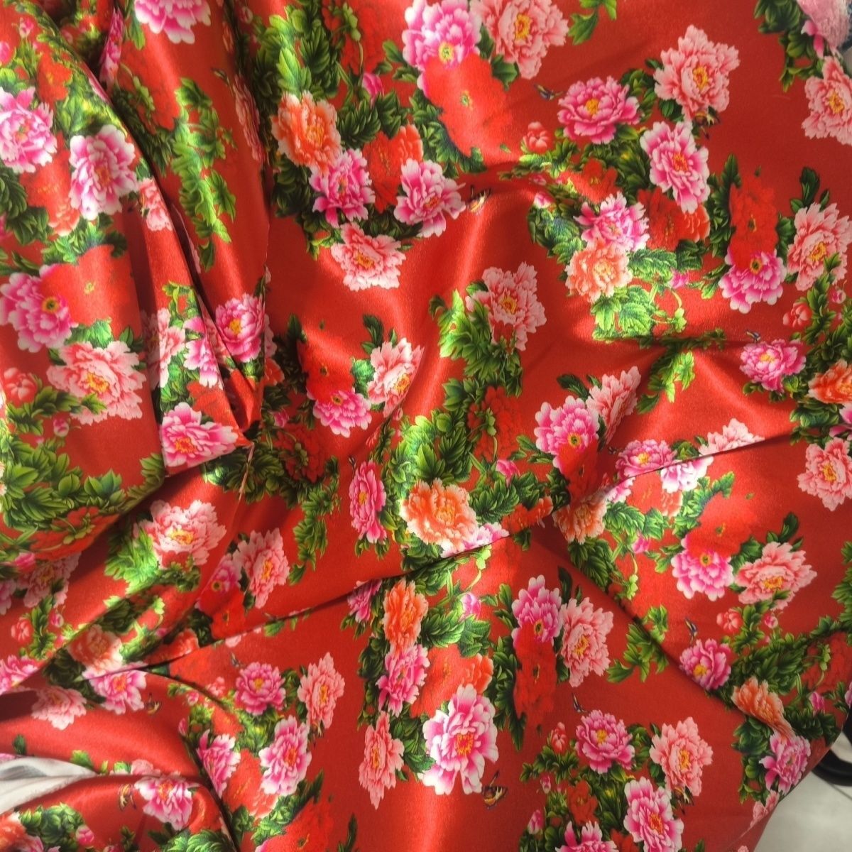 Sewing Textiles - Ацетатная атласная ткань с цветочным принтом,